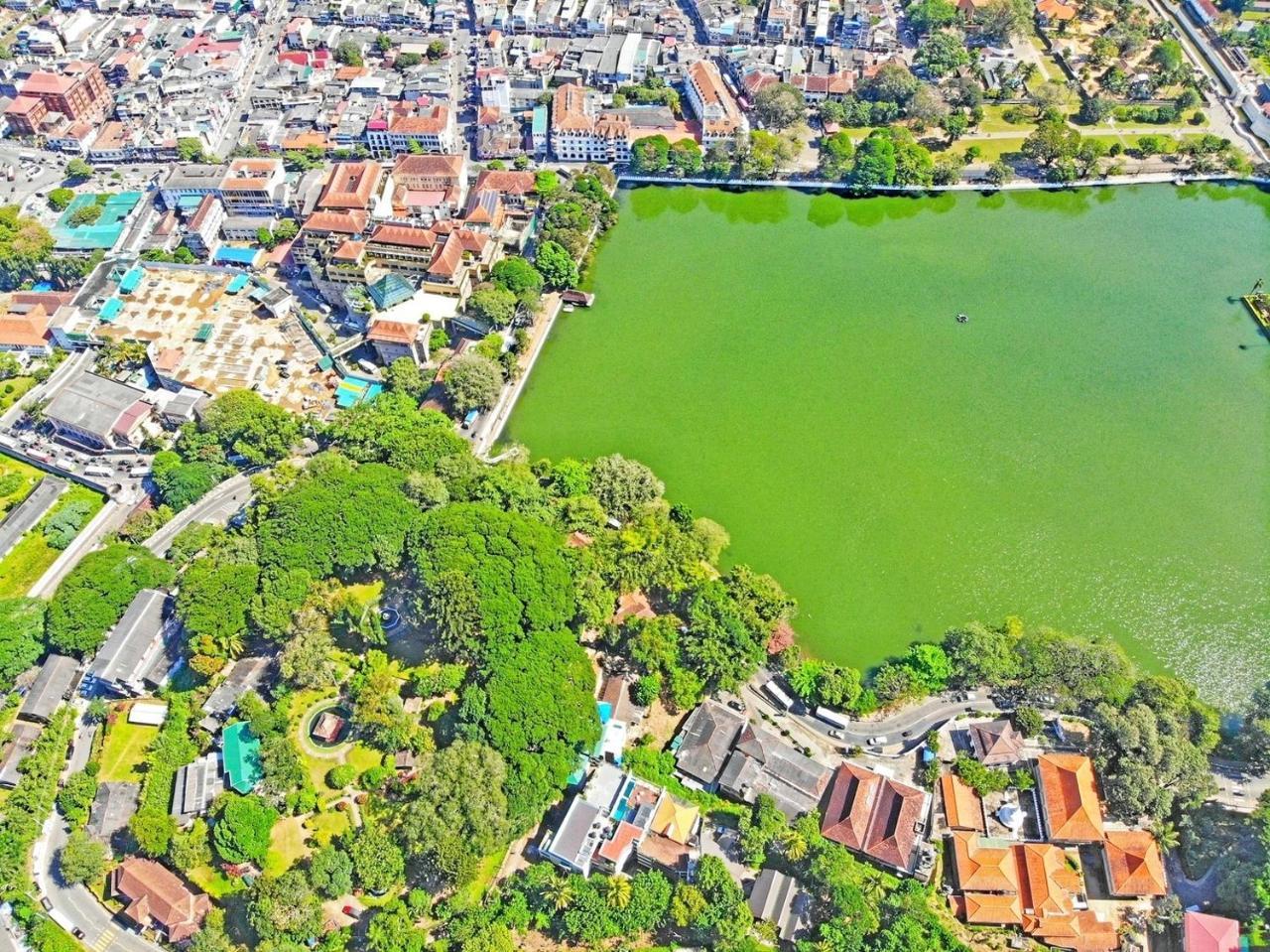 莱克伍德住宅公寓 康提 外观 照片